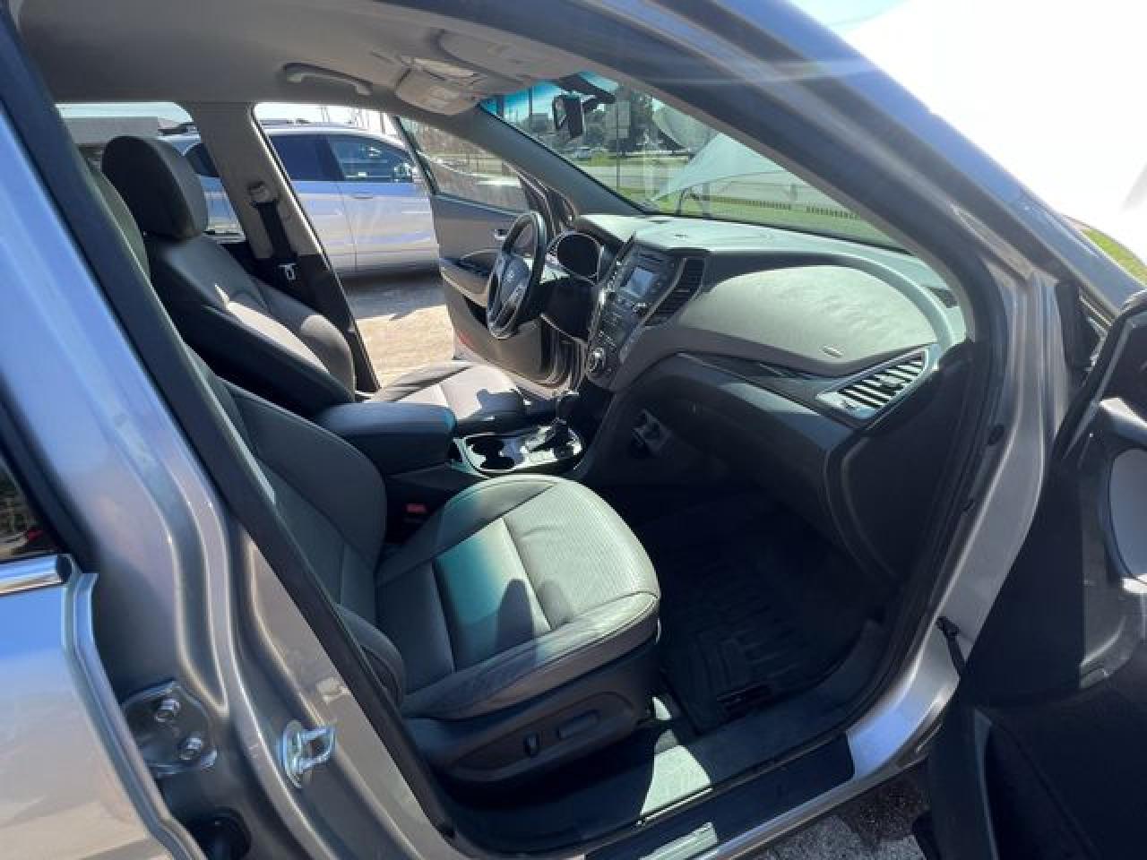 2014 Hyundai Santa Fe Gls VIN: KM8SNDHF8EU072103 Lot: 60902162