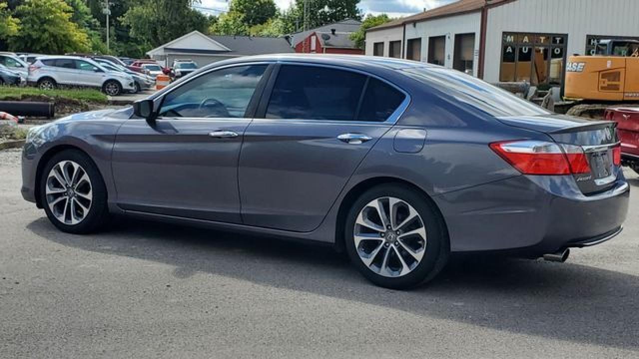 2015 Honda Accord Sport VIN: 1HGCR2F51FA162094 Lot: 60936222