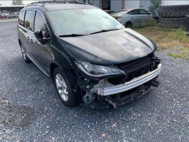 Salvage cars for sale from Copart Sandston, VA: 2018 Chrysler Pacifica T