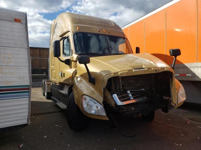 Salvage cars for sale from Copart Moraine, OH: 2014 Freightliner Cascadia 1