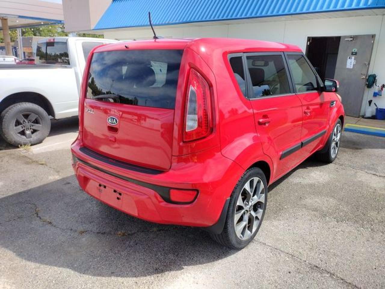 2012 Kia Soul + VIN: KNDJT2A65C7428362 Lot: 61082442