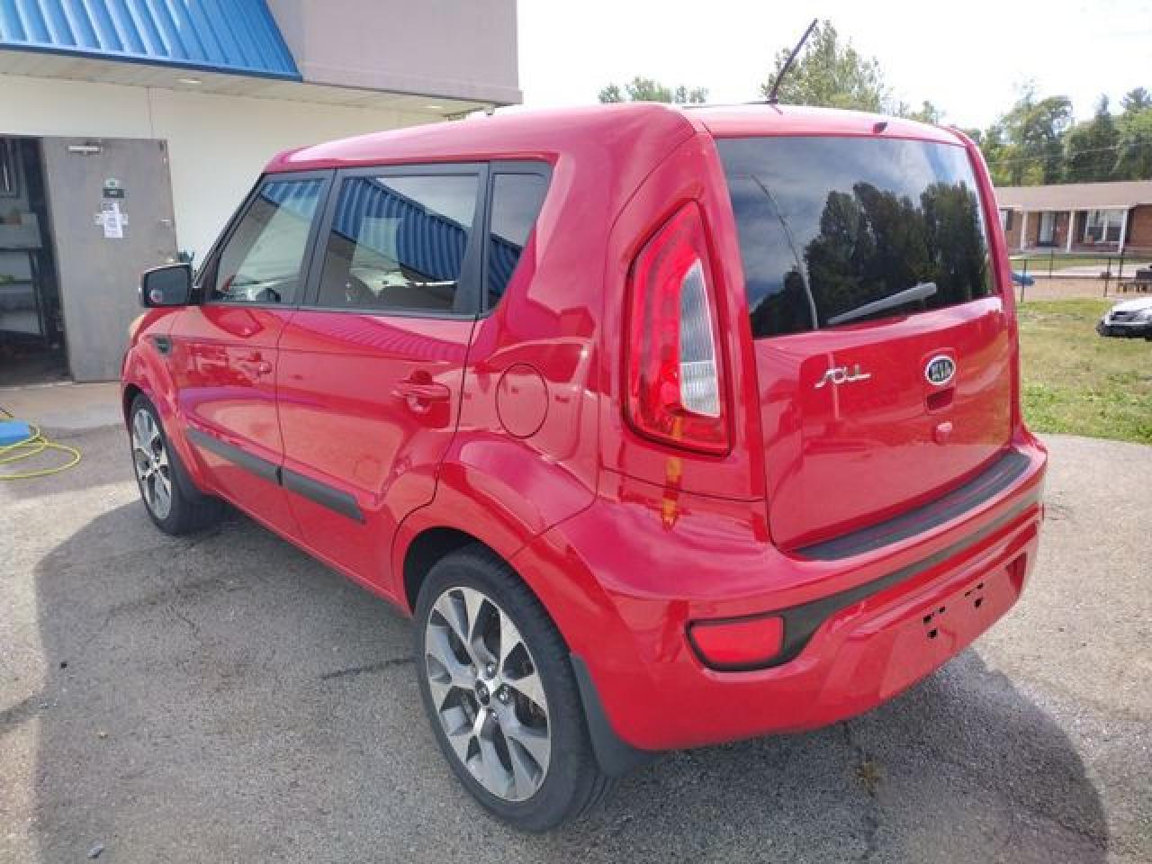 KNDJT2A65C7428362 2012 Kia Soul +