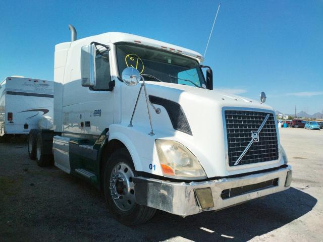 Salvage cars for sale from Copart Tucson, AZ: 2008 Volvo VN VNL