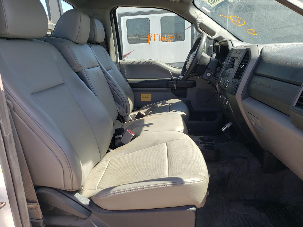 VIN: 1FDUF5GY8HEC32431 2017 FORD F550