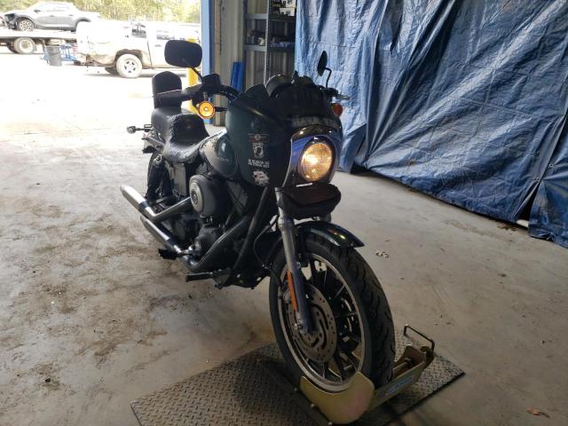 Salvage cars for sale from Copart Ellwood City, PA: 2001 Harley-Davidson Fxdxt
