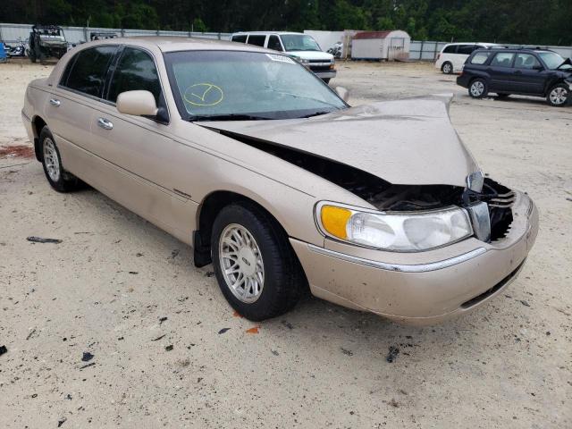 1LNFM82W7WY688163 1998 Lincoln Town Car Signature