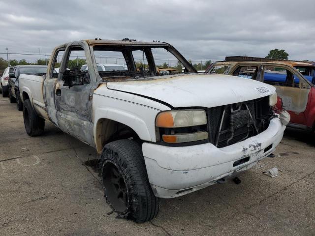 Salvage cars for sale from Copart Moraine, OH: 2002 GMC Sierra C25