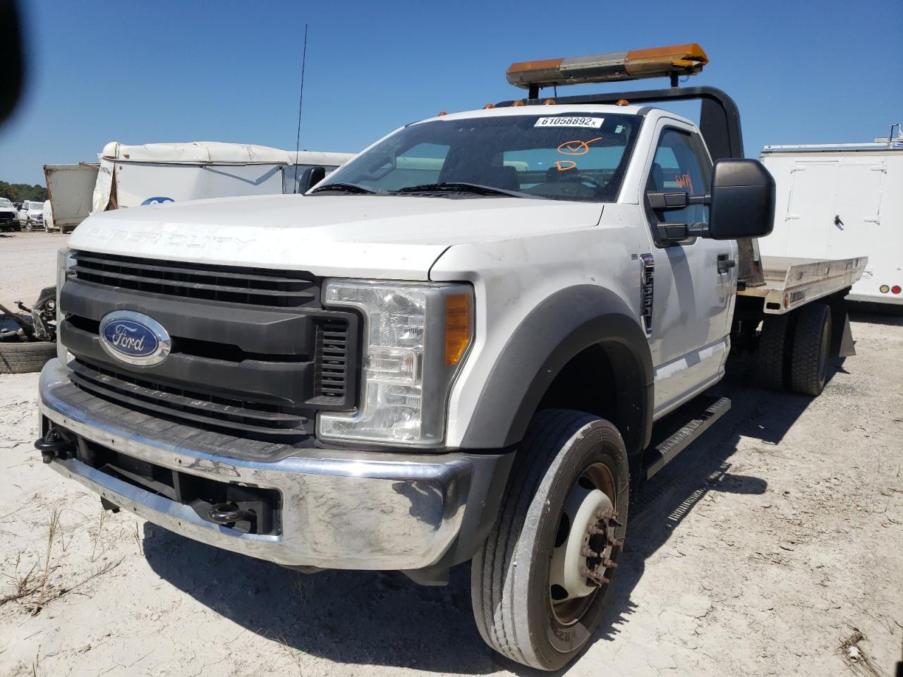 VIN: 1FDUF5GY8HEC32431 2017 FORD F550