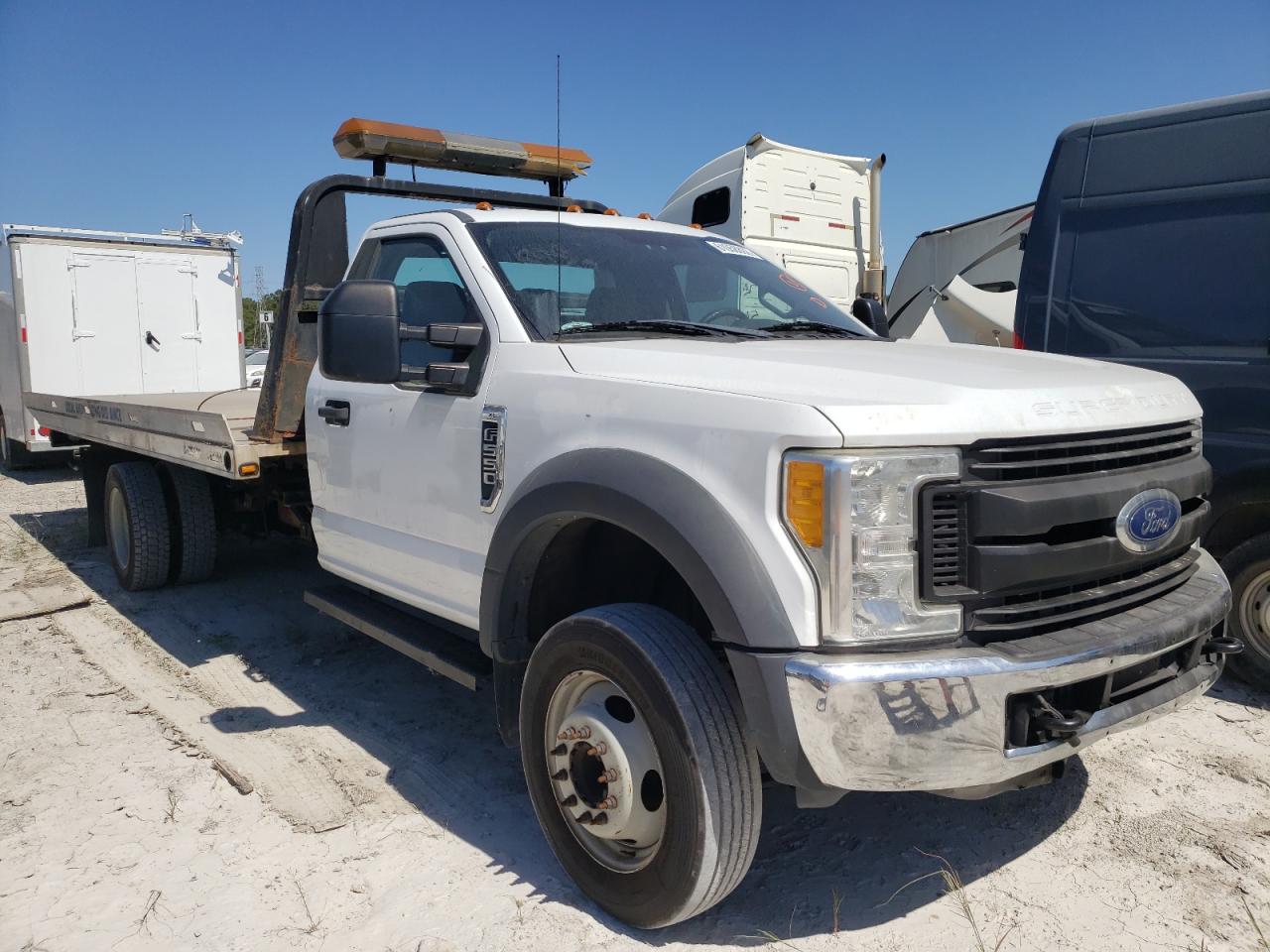 VIN: 1FDUF5GY8HEC32431 2017 FORD F550