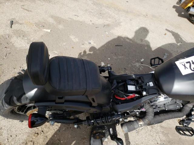 2021 INDIAN MOTORCYCLE CO. SCOUT BOBB - 56KMTA00XM3165700