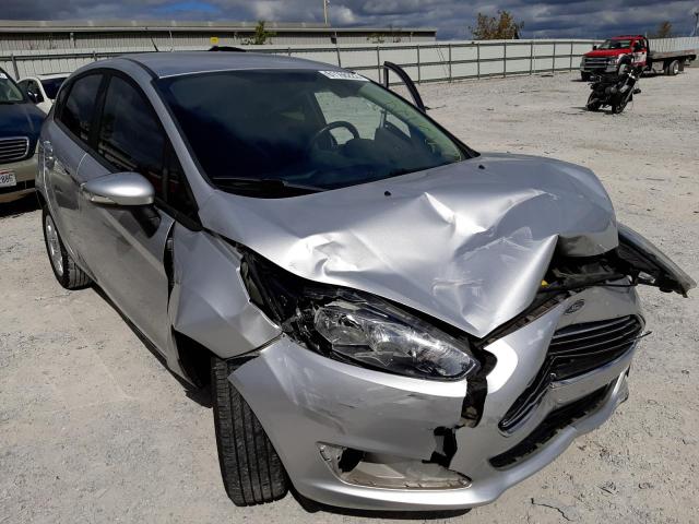 Salvage cars for sale from Copart Walton, KY: 2016 Ford Fiesta SE