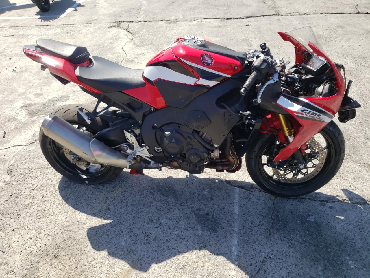 JH2SC7710MK400231 HONDA CBR1000 RR 2021