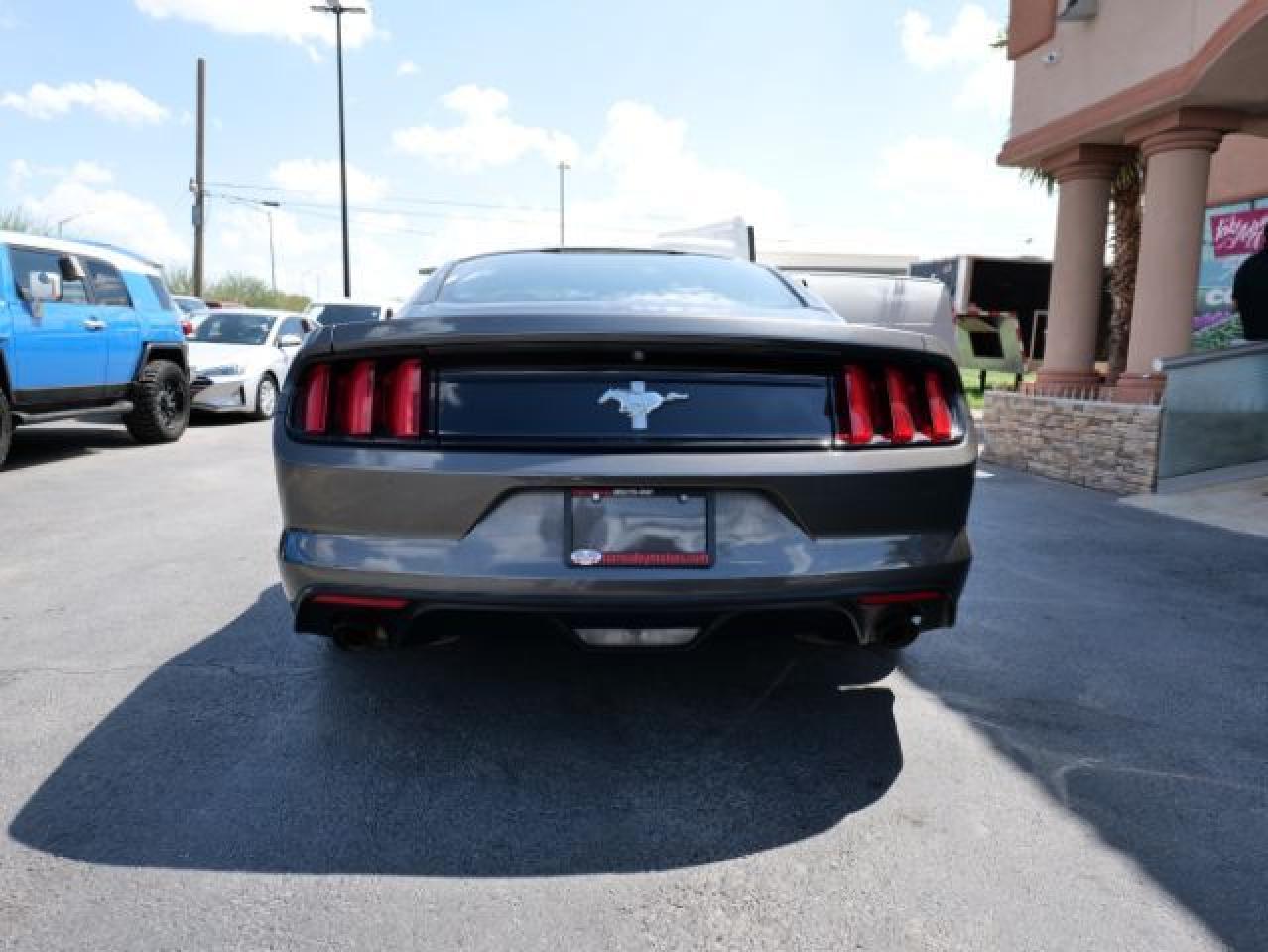 2017 Ford Mustang VIN: 1FA6P8AM2H5358002 Lot: 61249852