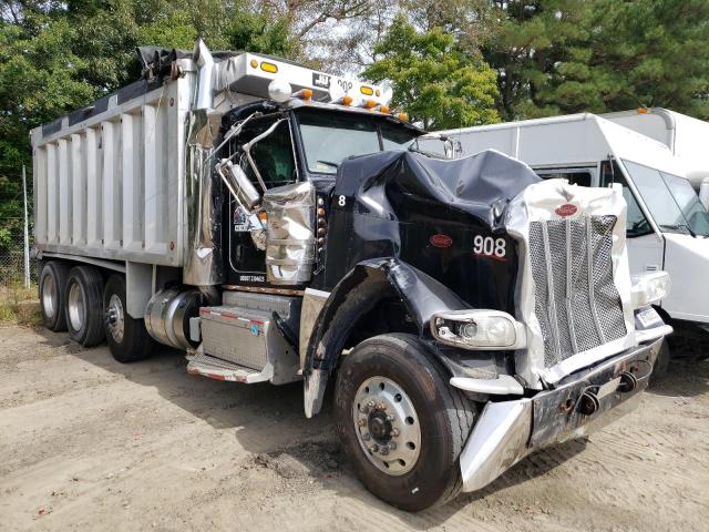 Salvage cars for sale from Copart Seaford, DE: 2016 Peterbilt 389