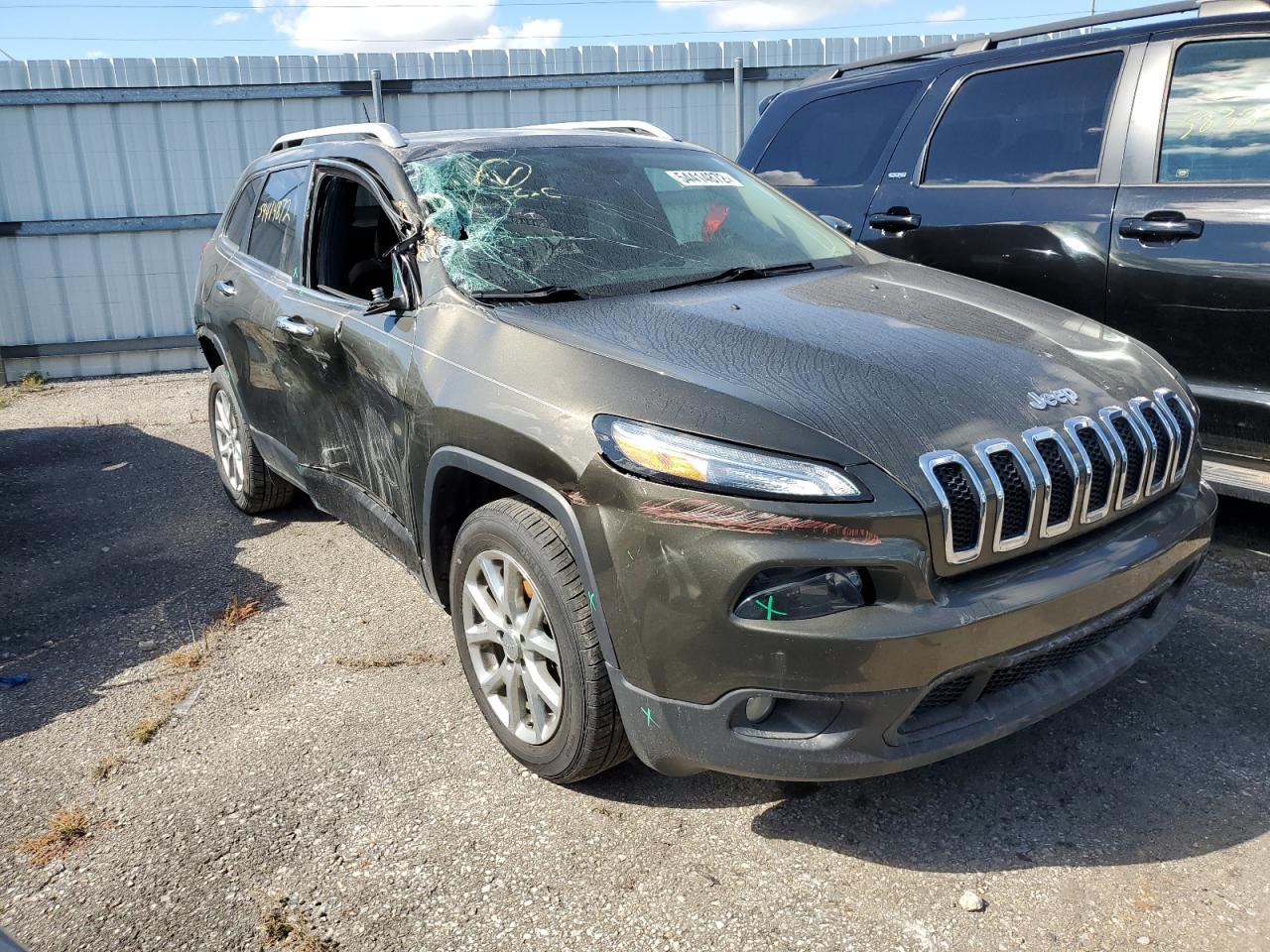 2015 Jeep Cherokee Latitude للبيع في Indianapolis، IN - Side