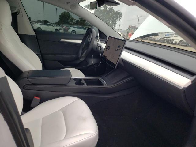 5YJ3E1EC8NF209079 Tesla MODEL 3