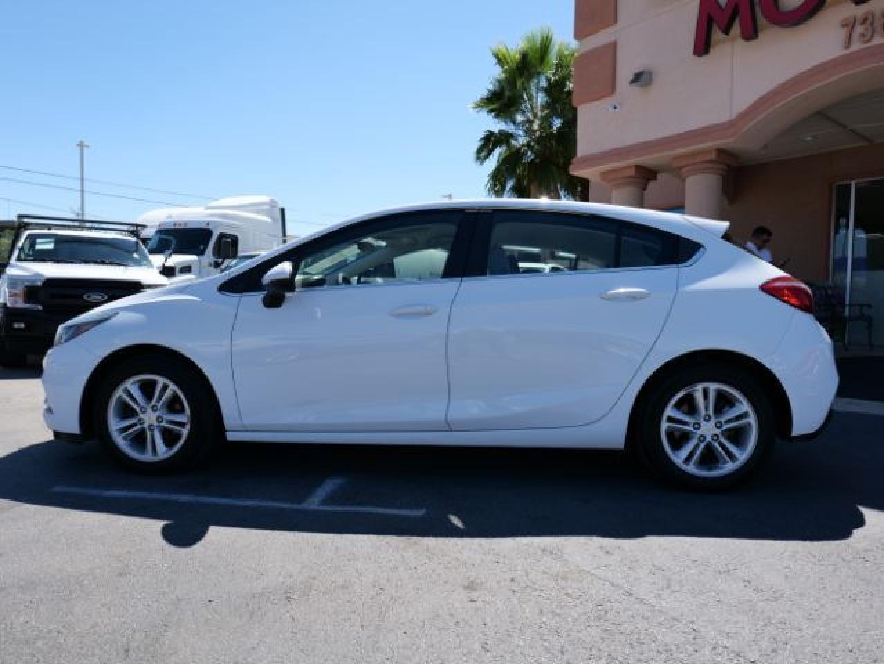 2017 Chevrolet Cruze Lt VIN: 3G1BE6SM9HS606701 Lot: 61609652