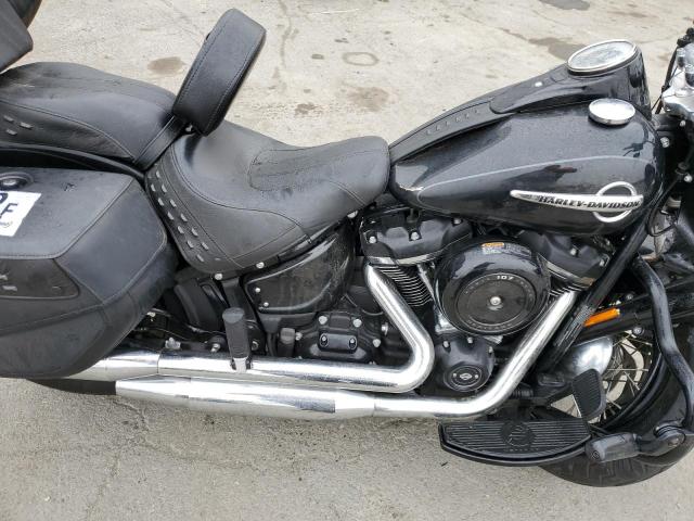 2019 HARLEY-DAVIDSON FLHC 1HD1YAJ67KB057727