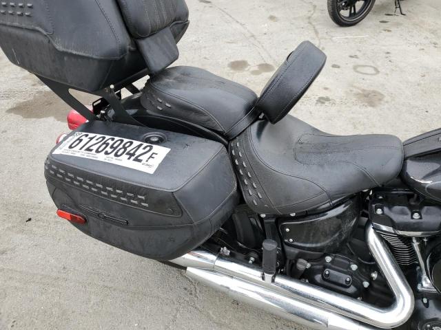 2019 HARLEY-DAVIDSON FLHC 1HD1YAJ67KB057727