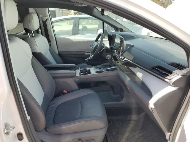 2021 TOYOTA SIENNA XSE 5TDDRKEC7MS028404