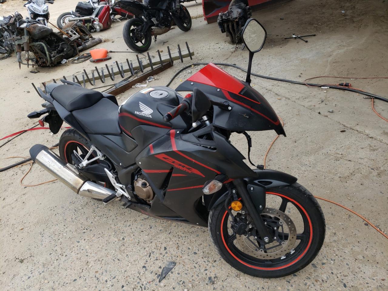 MLHNC5100J5400201 HONDA CBR300 R 2018