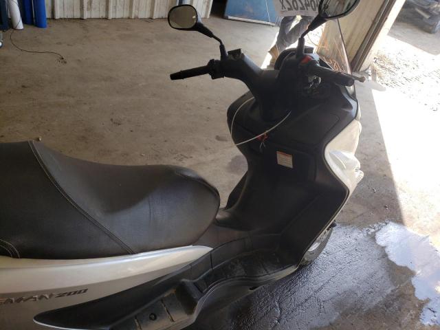 2014 SUZUKI UH200 MLCCH41A9E1600587