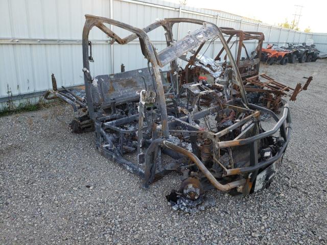 Salvage trucks for sale at Bismarck, ND auction: 2022 John Deere XUV835R