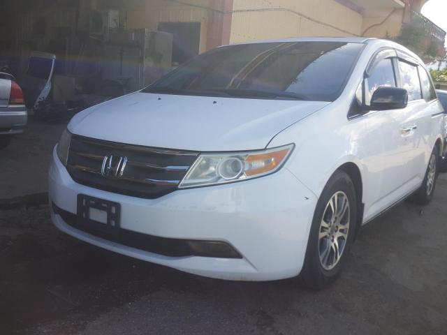 VIN 5FNRL5H61DB083062 2013 HONDA ODYSSEY no.2