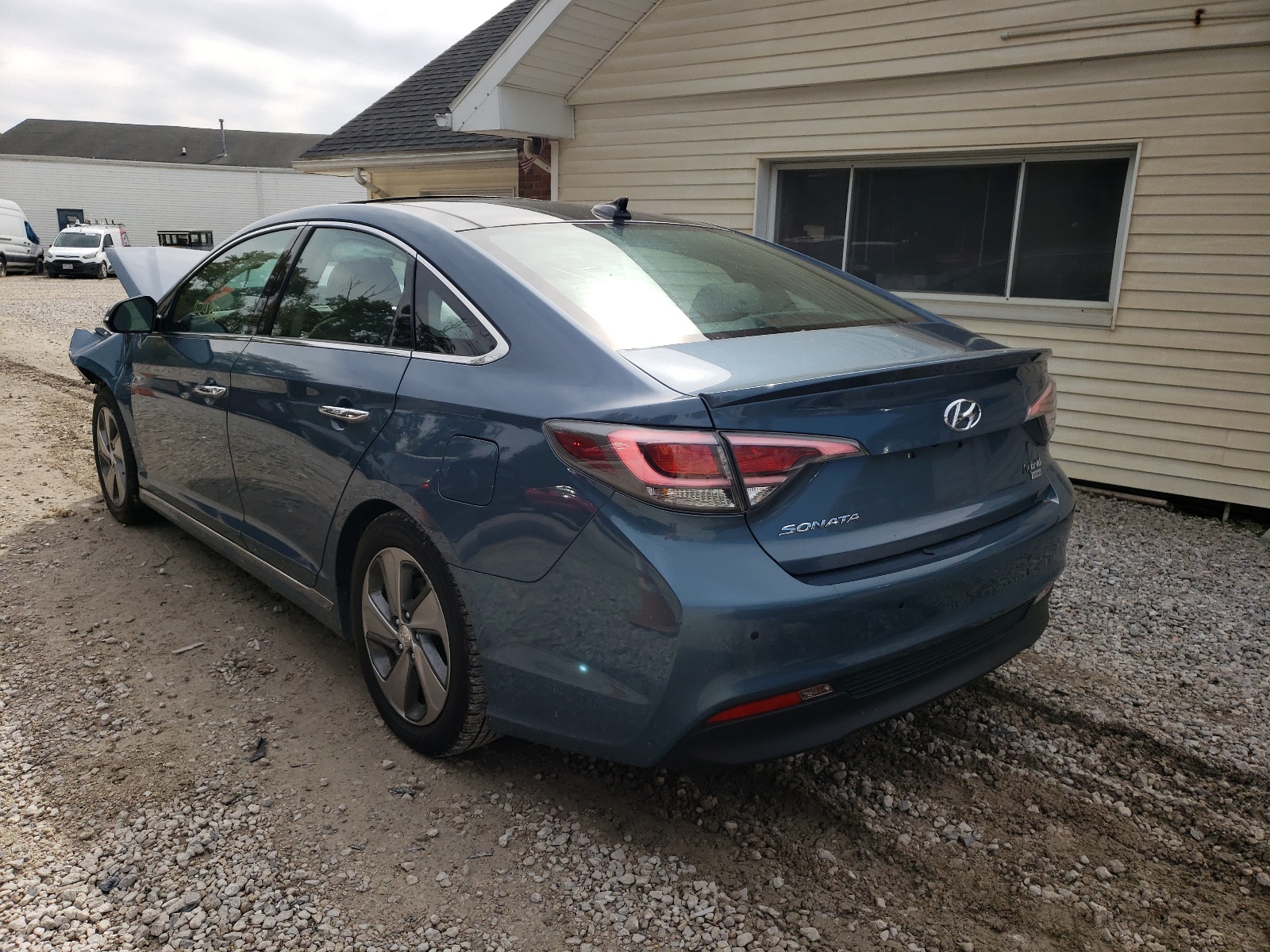 2016 Hyundai Sonata Hybrid vin: KMHE34L17GA028760