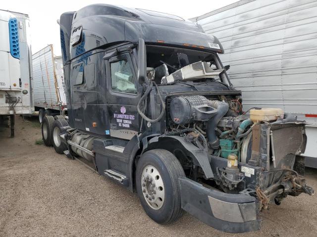Volvo VN salvage cars for sale: 2007 Volvo VN VNL