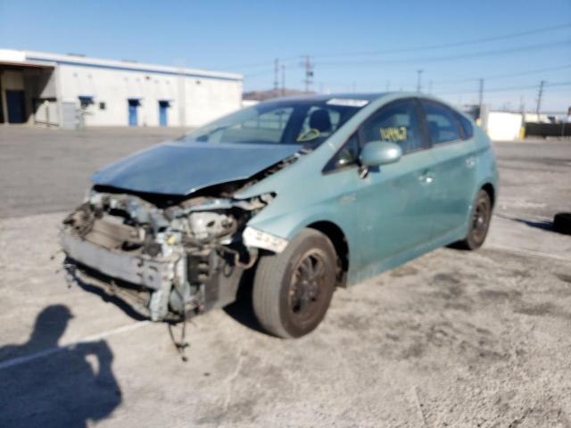 VIN: JTDKN3DU6F1877460 Auction: COPART Lot: 60894762 Location: CA - SUN VALLEY JTDKN3DU6F1877460 TOYOTA PRIUS 2015 GREEN Photo 2