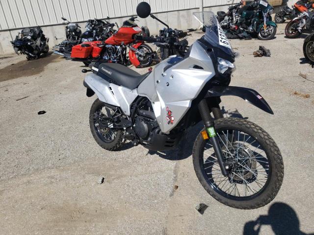 Compre motos salvage a la venta ahora en subasta: 2022 Kawasaki KL650 J