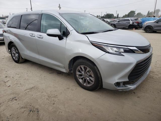 Toyota Sienna salvage cars for sale: 2021 Toyota Sienna LE