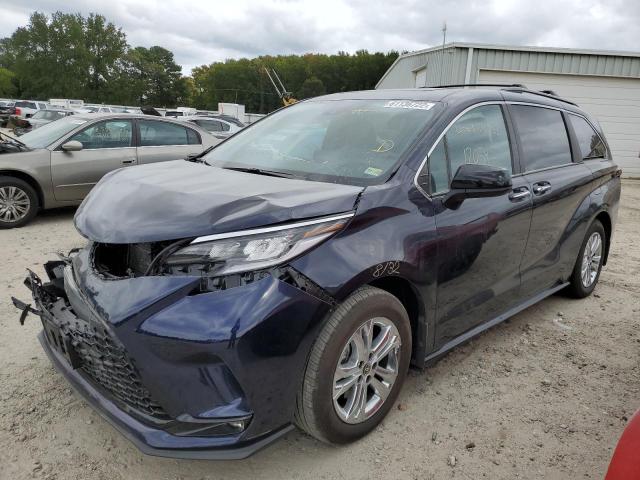 2022 TOYOTA SIENNA XSE 5TDDSKFC3NS044989
