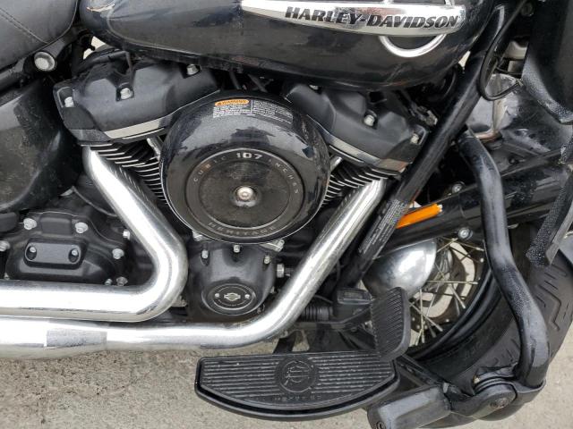 2019 HARLEY-DAVIDSON FLHC 1HD1YAJ67KB057727