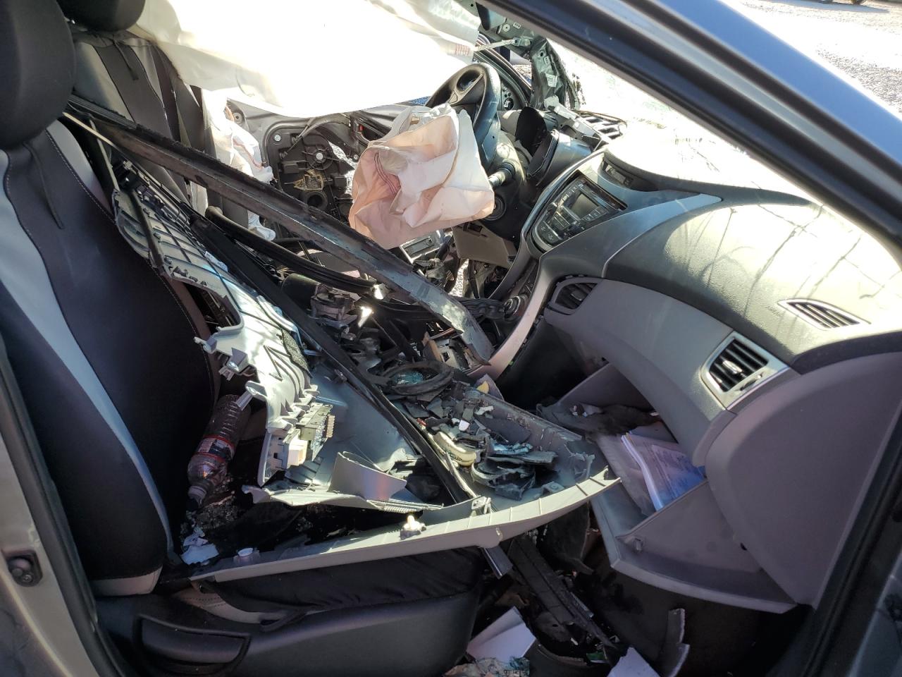 2013 Hyundai Elantra - Image 5