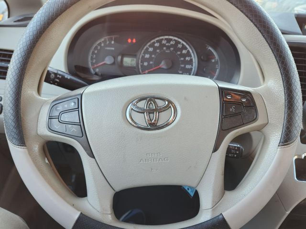 2011 Toyota Sienna Le VIN: 5TDKK3DC9BS024239 Lot: 61786512