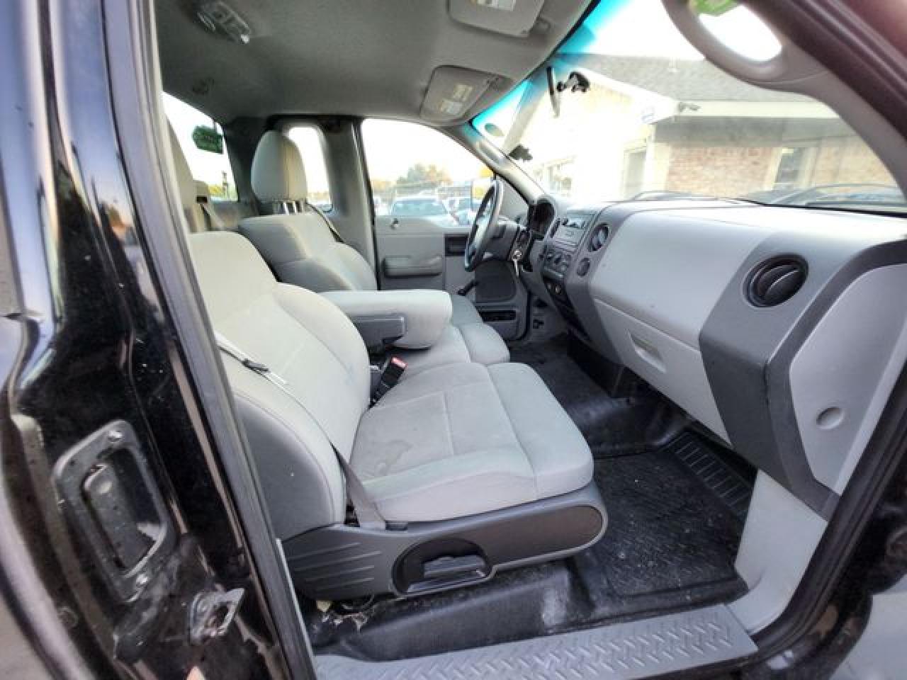 2007 Ford F150 VIN: 1FTRF12227KD19067 Lot: 61786442