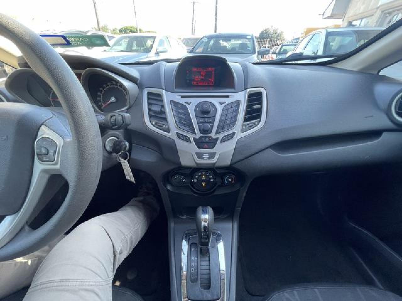 2011 Ford Fiesta Se VIN: 3FADP4BJ1BM151381 Lot: 61786542