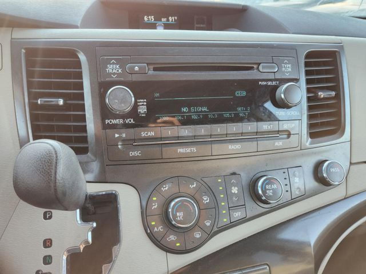 2011 Toyota Sienna Le VIN: 5TDKK3DC9BS024239 Lot: 61786512