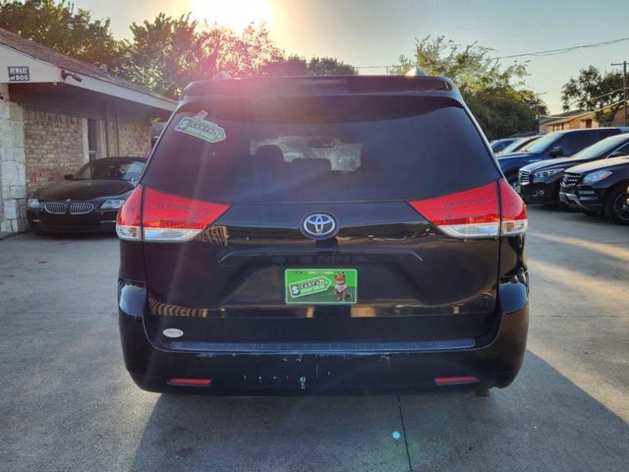 2011 Toyota Sienna Le VIN: 5TDKK3DC9BS024239 Lot: 61786512