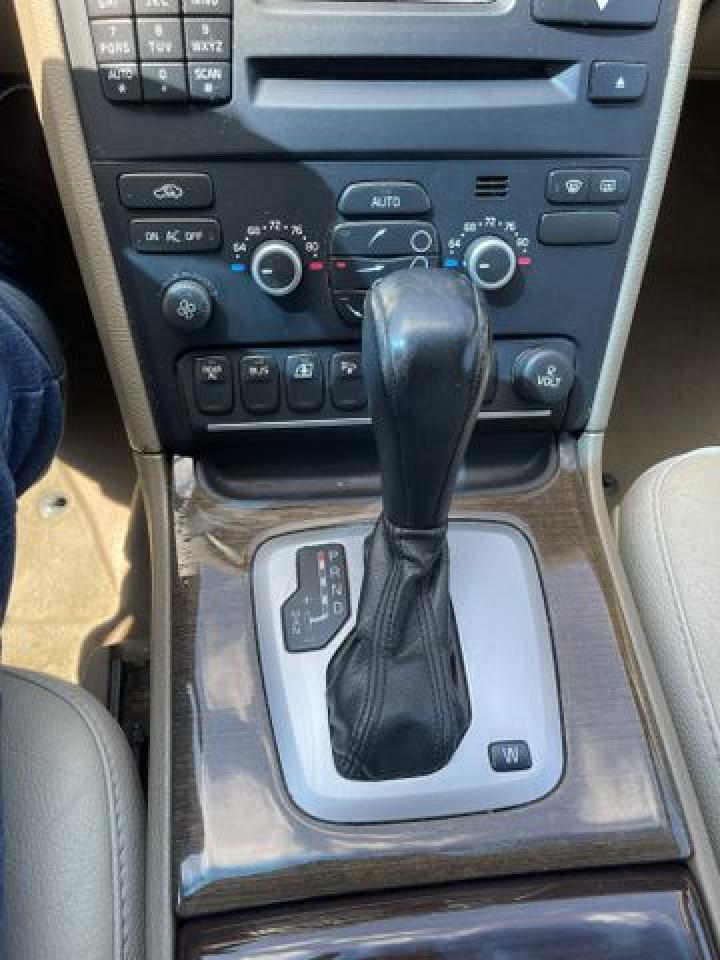 2011 Volvo Xc90 3.2 VIN: YV4952CY9B1570207 Lot: 61786382