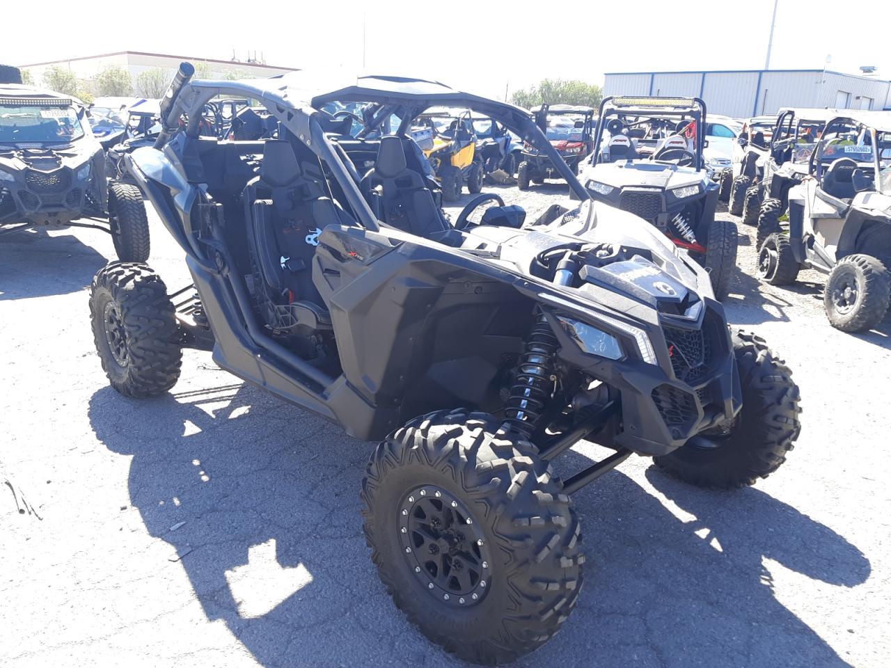 3JBVXAW40JK005567 CAN-AM MAVERICK 2018