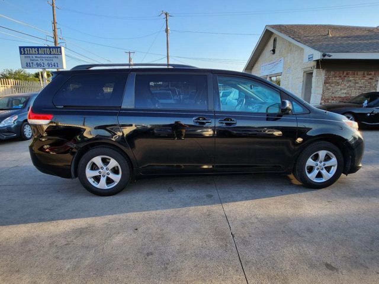 2011 Toyota Sienna Le VIN: 5TDKK3DC9BS024239 Lot: 61786512