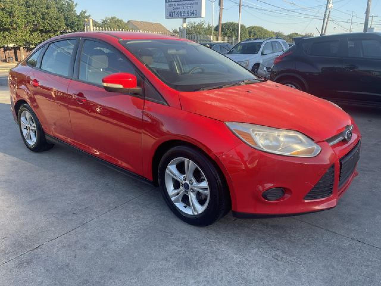 2014 Ford Focus Se VIN: 1FADP3F28EL323070 Lot: 61786532