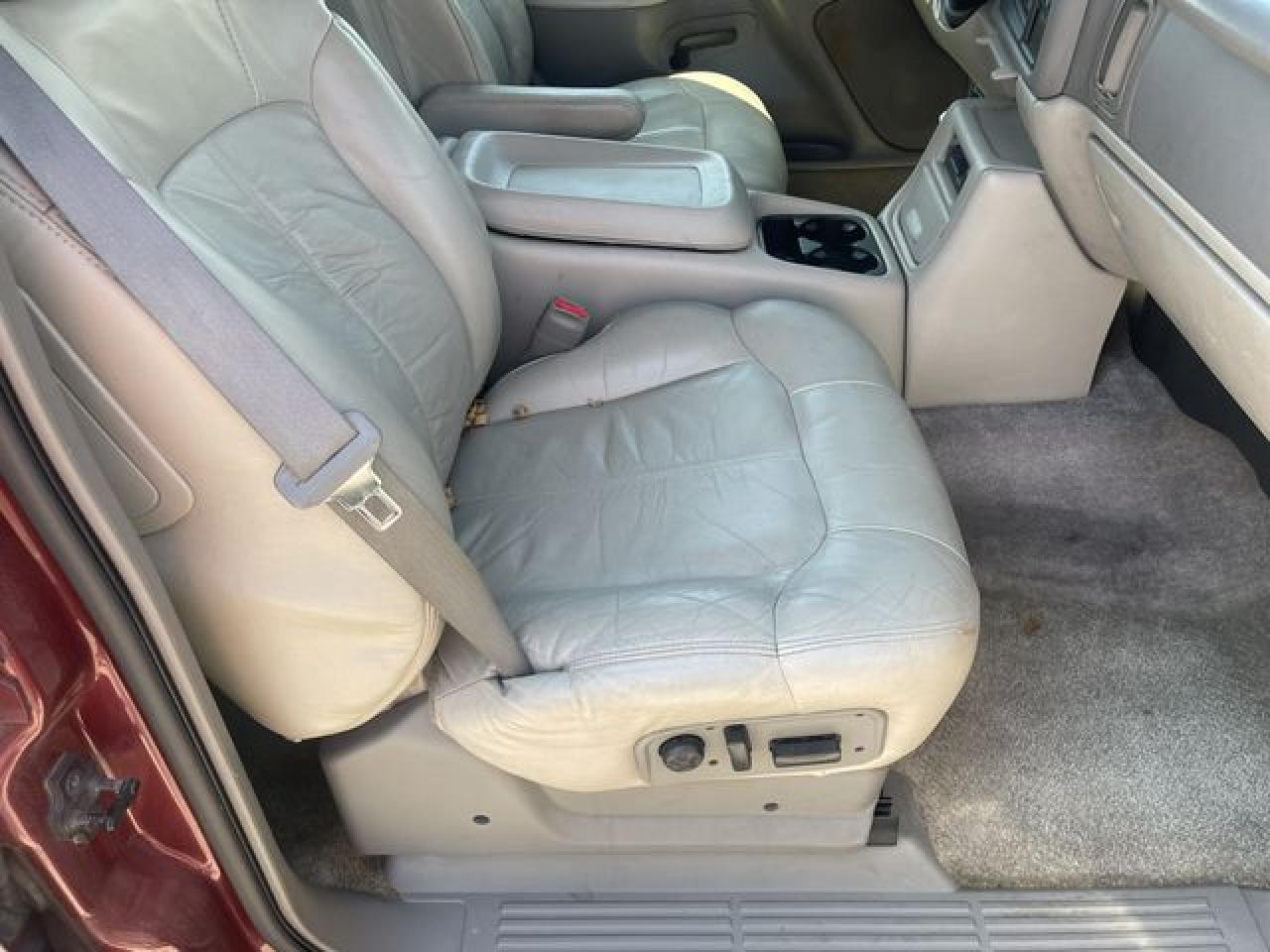 2001 Chevrolet Suburban C1500 VIN: 1GNEC16T21J265672 Lot: 61785872