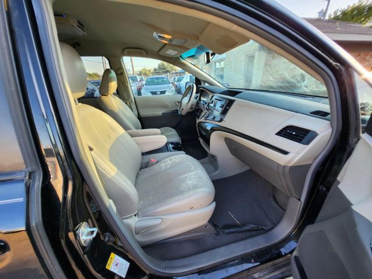 2011 Toyota Sienna Le VIN: 5TDKK3DC9BS024239 Lot: 61786512