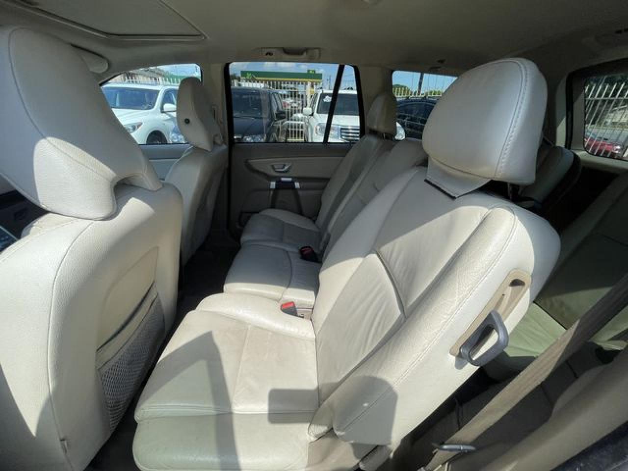 2011 Volvo Xc90 3.2 VIN: YV4952CY9B1570207 Lot: 61786382