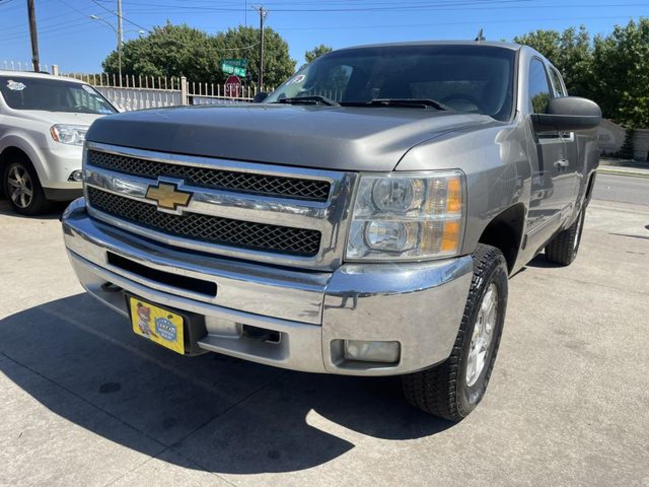 1GCRKSE76DZ268667 2013 Chevrolet Silverado K1500 Lt