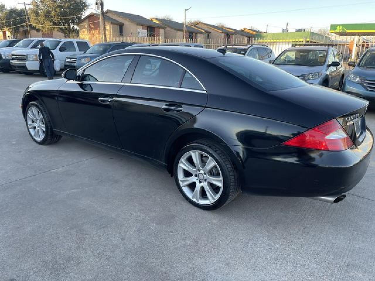 2008 Mercedes-Benz Cls 550 VIN: WDDDJ72X78A136915 Lot: 61785822